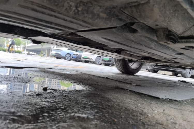 Used Lynk & Co 01 2017 2.0T Two-Wheel-Drive Version Chassis Front Left