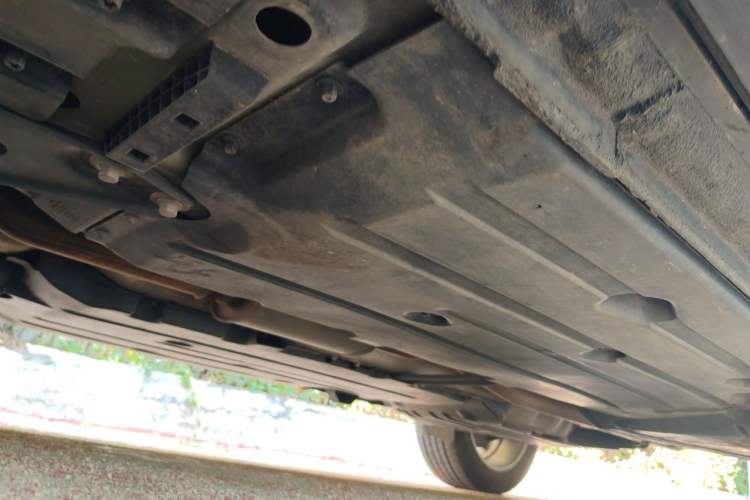 Used Lynk & Co 01 2017 2.0T Two-Wheel-Drive Version Chassis Front Left