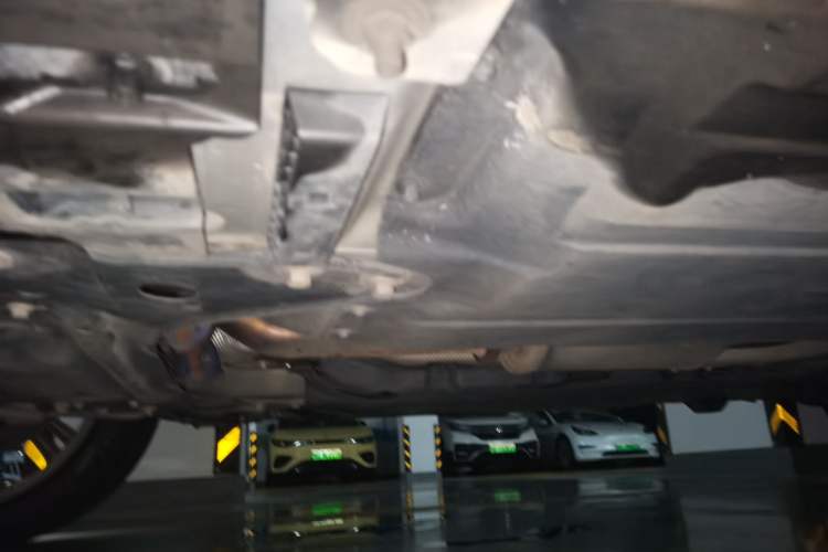 Used Lynk & Co 01 2017 2.0T Two-Wheel Drive Pro Edition Chassis Front Left