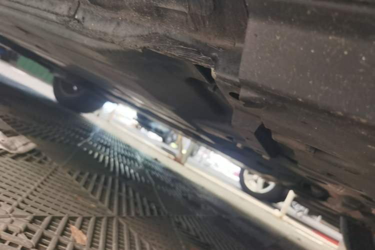 Used Lynk & Co 01 2017 2.0T Two-Wheel-Drive Version Chassis Front Right