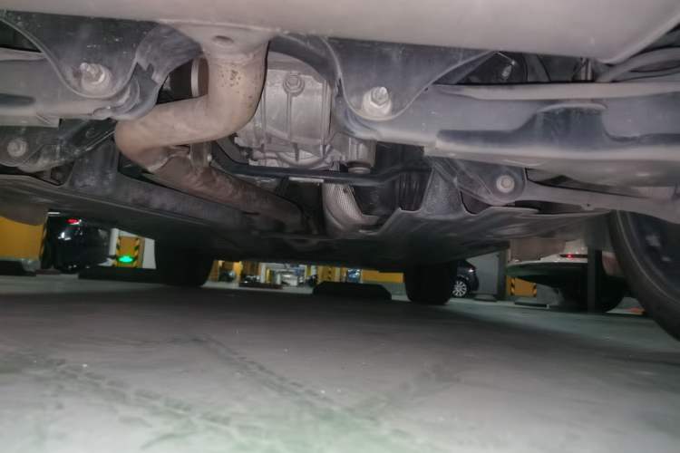 Used Lynk & Co 01 2017 2.0T Four-Wheel Drive Pro Edition Chassis Rear