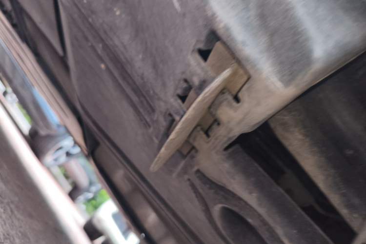 Used Lynk & Co 01 2017 2.0T Two-Wheel Drive Pro Edition Chassis Rear Left