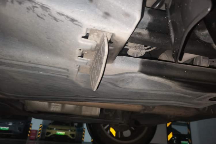 Used Lynk & Co 01 2017 2.0T Two-Wheel Drive Pro Edition Chassis Rear Left