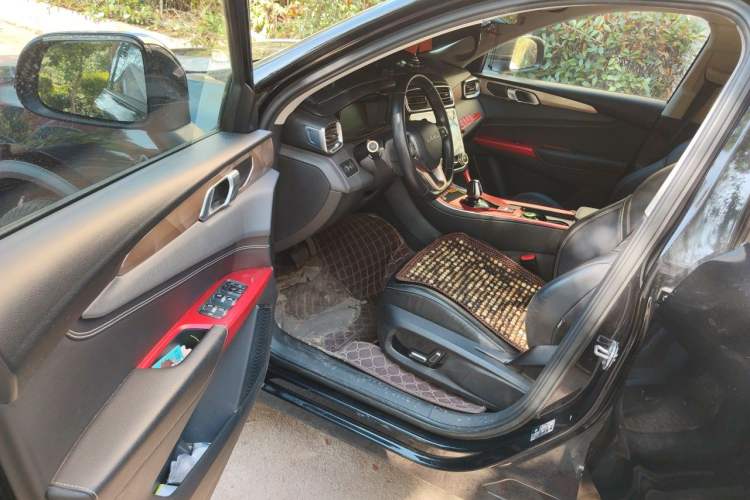 Used Lynk & Co 01 2017 2.0T Two-Wheel-Drive Version Driver Seat