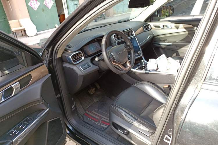 Used Lynk & Co 01 2017 2.0T Two-Wheel-Drive Version Driver Seat