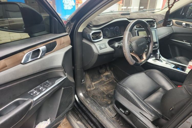 Used Lynk & Co 01 2017 2.0T Two-Wheel-Drive Version Driver Seat