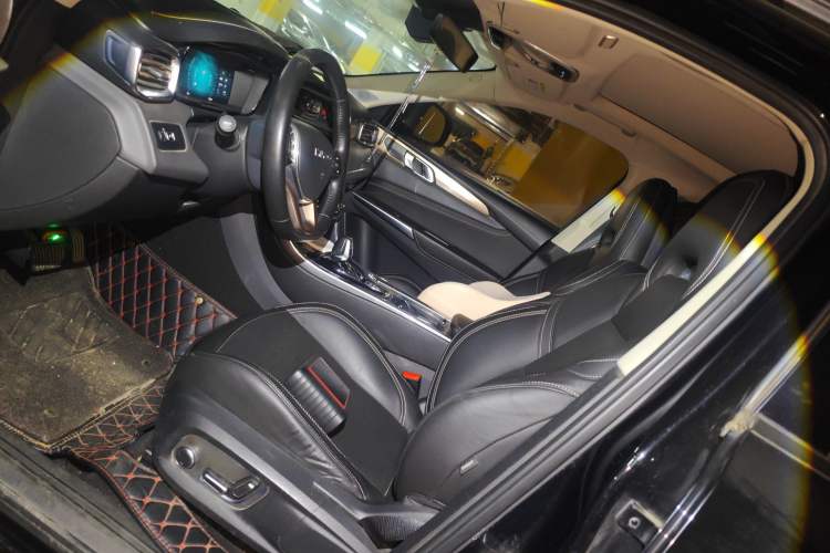 Used Lynk & Co 01 2017 2.0T Two-Wheel Drive Pro Edition Driver Seat
