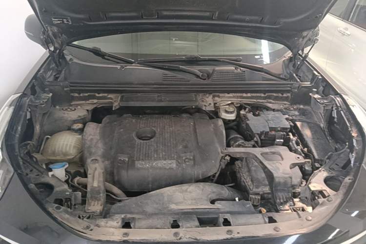 Used Lynk & Co 01 2017 2.0T Two-Wheel Drive Pro Edition Engine Bay