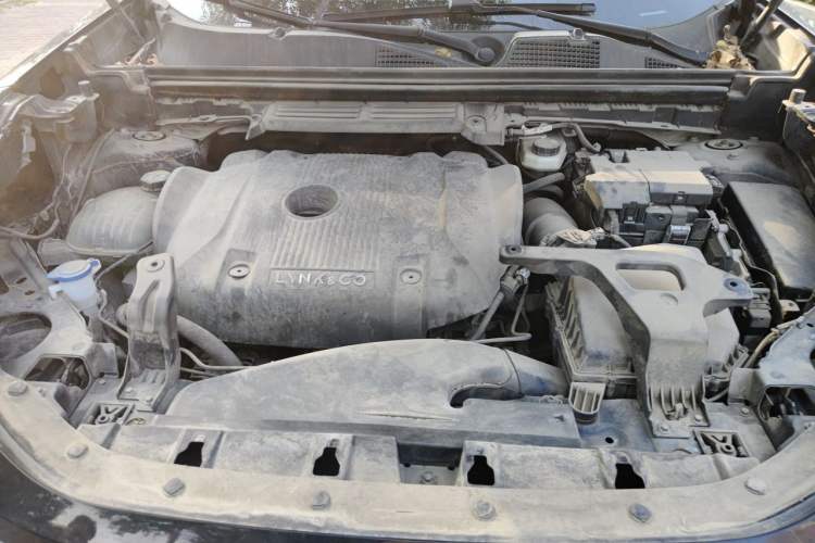 Used Lynk & Co 01 2017 2.0T Two-Wheel Drive Pro Edition Engine Bay