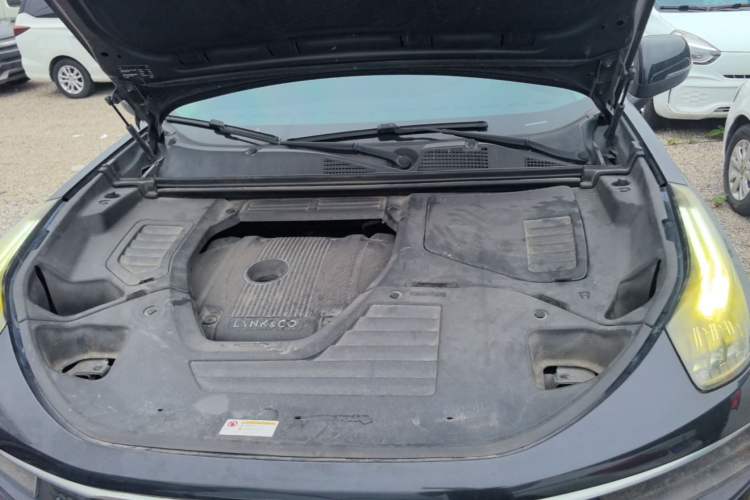Used Lynk & Co 01 2017 2.0T Four-Wheel Drive Pro Edition Engine Bay
