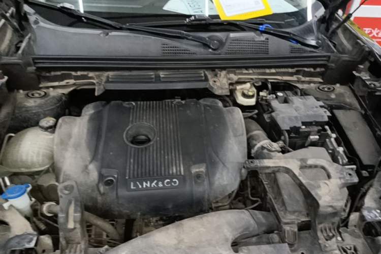 Used Lynk & Co 01 2017 2.0T Two-Wheel Drive Pro Edition Engine Bay