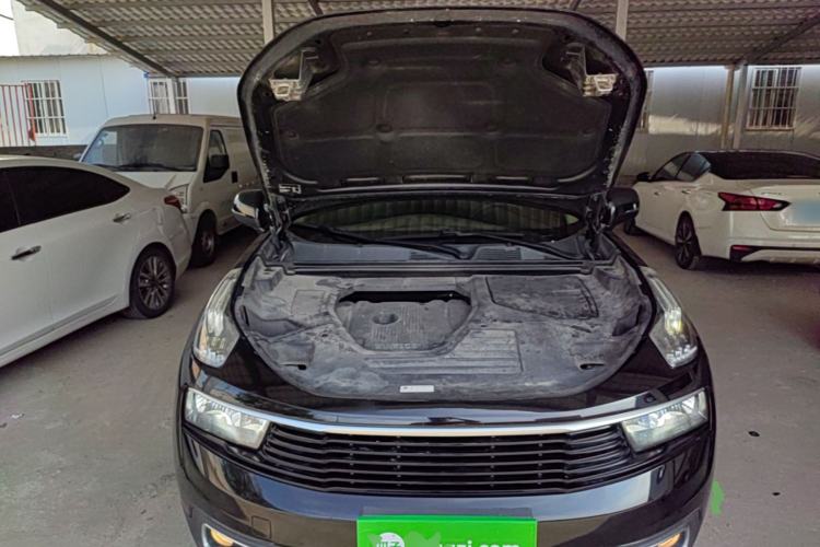 Used Lynk & Co 01 2017 2.0T Two-Wheel-Drive Version Engine Bay
