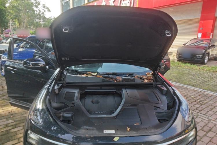 Used Lynk & Co 01 2017 2.0T Two-Wheel Drive Pro Edition Engine Bay