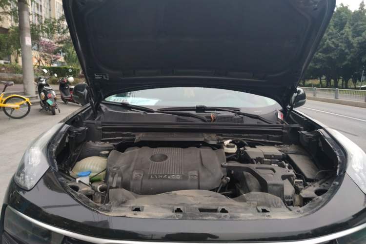 Used Lynk & Co 01 2017 2.0T Two-Wheel Drive Pro Edition Engine Bay