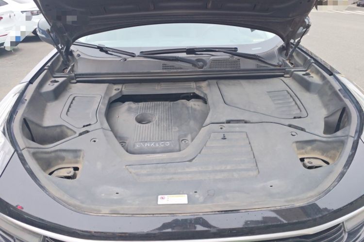 Used Lynk & Co 01 2017 2.0T Two-Wheel Drive Pro Edition Engine Bay