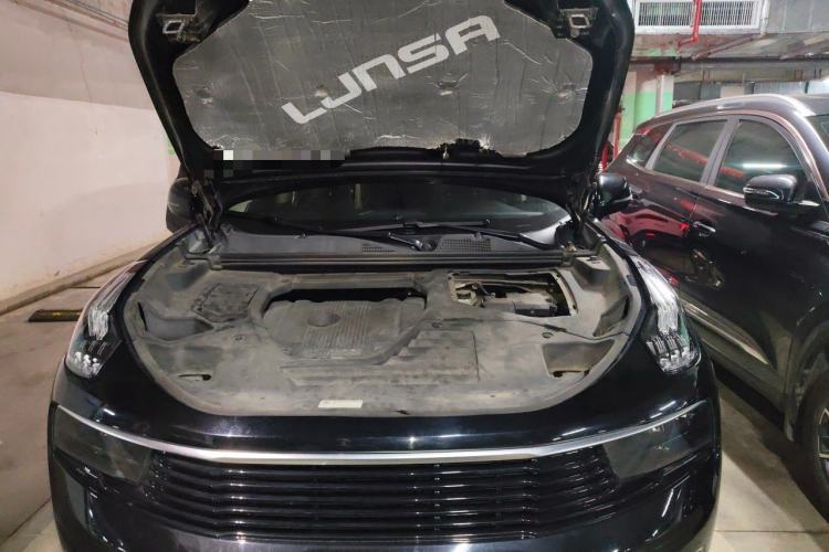 Used Lynk & Co 01 2017 2.0T Two-Wheel Drive Pro Edition Engine Bay