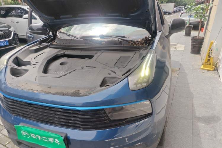 Used Lynk & Co 01 2017 2.0T Two-Wheel Drive Zhaopu Version Engine Bay Left