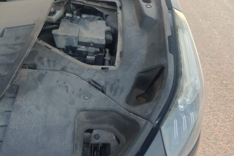 Used Lynk & Co 01 2017 2.0T Two-Wheel Drive Pro Edition Engine Bay Left