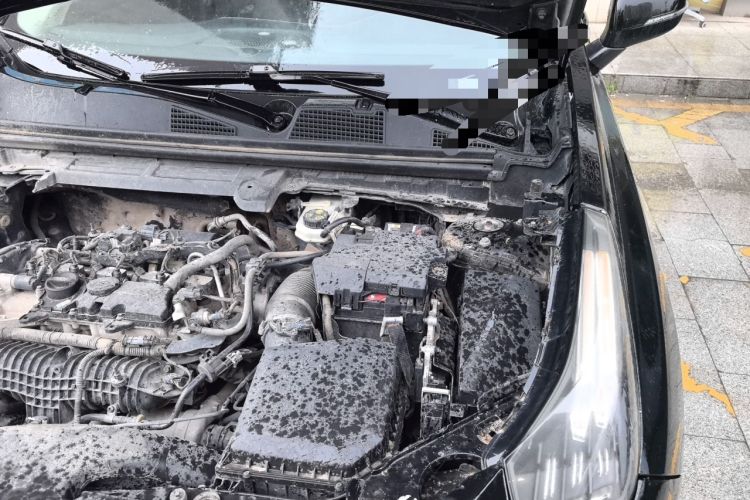 Used Lynk & Co 01 2017 2.0T Two-Wheel-Drive Version Engine Bay Left