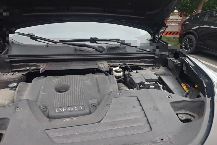 Used Lynk & Co 01 2017 2.0T Two-Wheel Drive Pro Edition Engine Bay Left