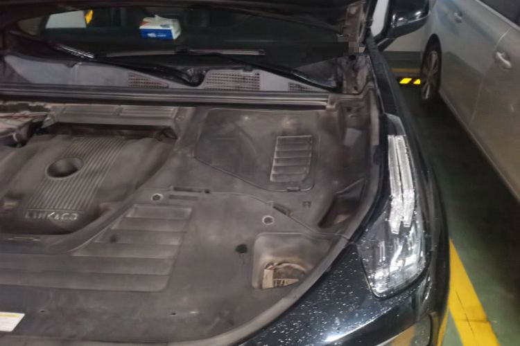 Used Lynk & Co 01 2017 2.0T Two-Wheel Drive Pro Edition Engine Bay Left