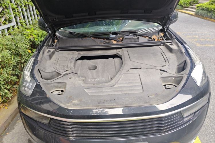 Used Lynk & Co 01 2017 2.0T Two-Wheel Drive Pro Edition Engine Bay