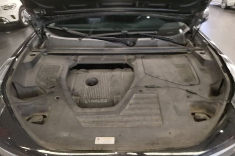 Used Lynk & Co 01 2017 2.0T Four-Wheel Drive Pro Edition Engine Bay