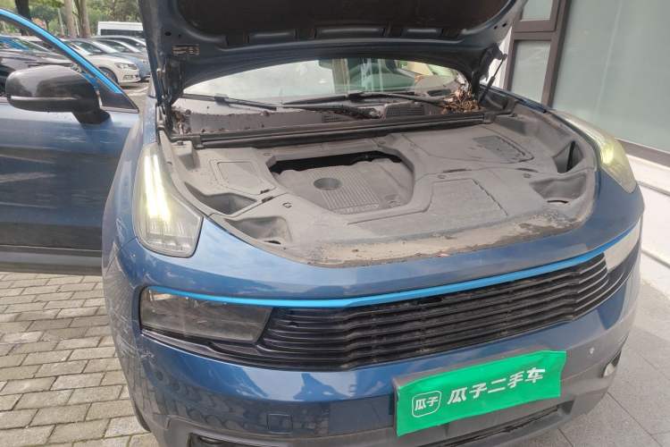 Used Lynk & Co 01 2017 2.0T Two-Wheel Drive Zhaopu Version Engine Bay Right
