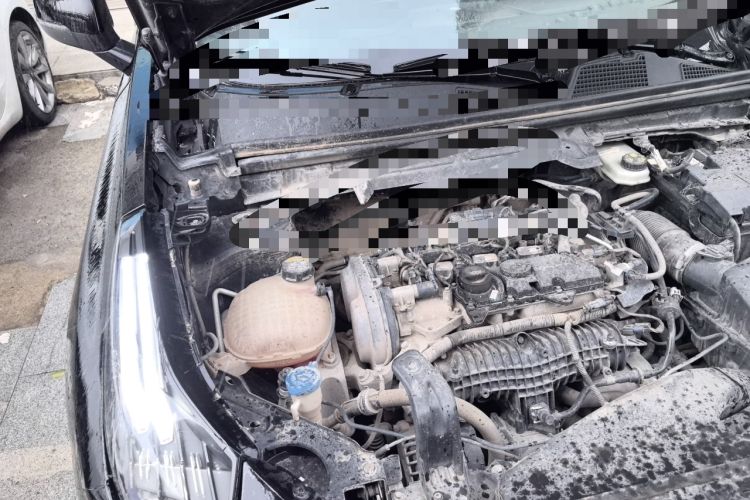 Used Lynk & Co 01 2017 2.0T Two-Wheel-Drive Version Engine Bay Right