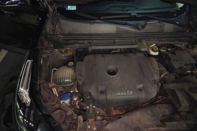 Used Lynk & Co 01 2017 2.0T Two-Wheel Drive Pro Edition Engine Bay Right