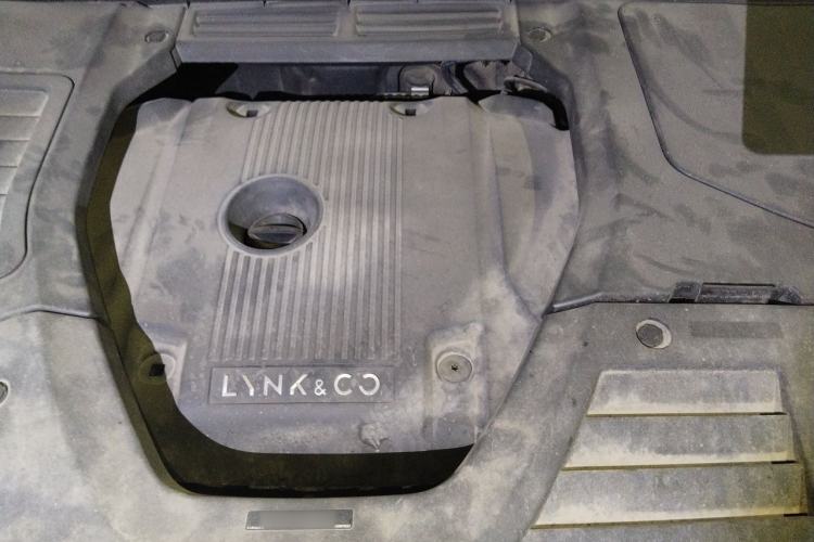 Used Lynk & Co 01 2017 2.0T Two-Wheel Drive Pro Edition Engine Bay