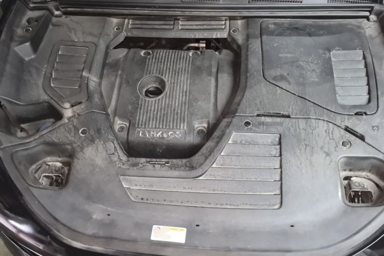 Used Lynk & Co 01 2017 2.0T Two-Wheel Drive Pro Edition Engine Bay