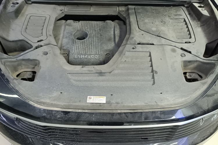 Used Lynk & Co 01 2017 2.0T Two-Wheel Drive Pro Edition Engine Bay