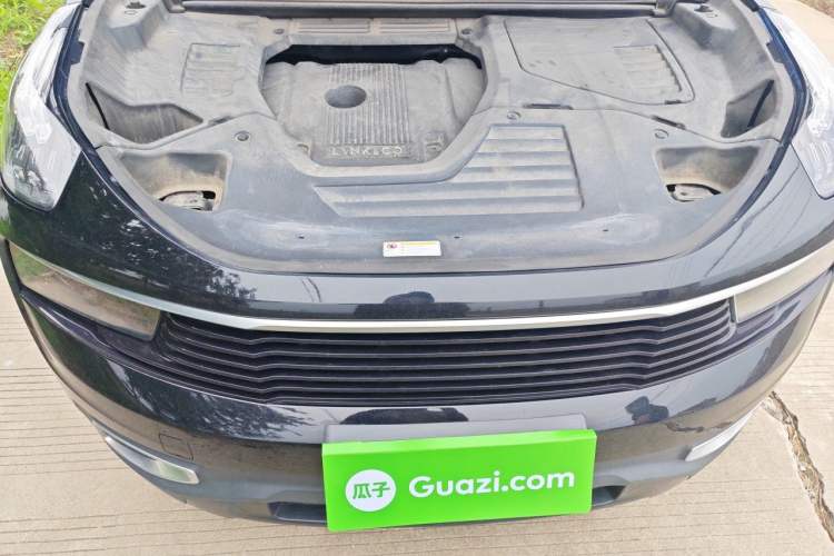 Used Lynk & Co 01 2017 2.0T Two-Wheel Drive Pro Edition Engine Bay