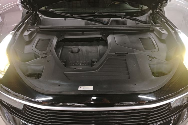 Used Lynk & Co 01 2017 2.0T Two-Wheel Drive Pro Edition Engine Bay