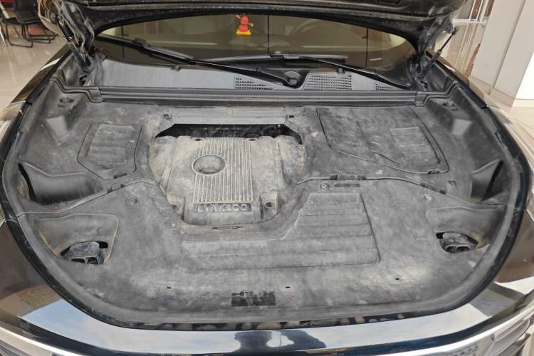 Used Lynk & Co 01 2017 2.0T Four-Wheel Drive Pro Edition Engine Bay