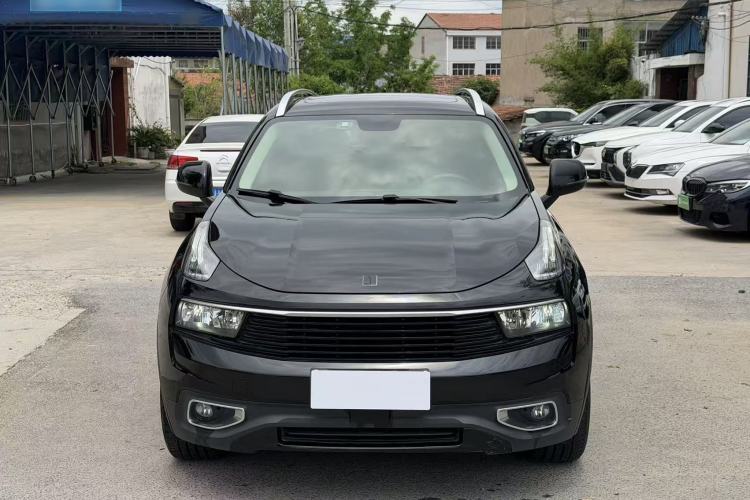 Used Lynk & Co 01 2017 2.0T Two-Wheel-Drive Version Exterior 2