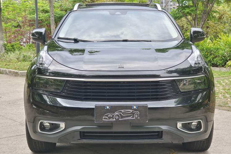 Used Lynk & Co 01 2017 2.0T Two-Wheel Drive Pro Edition Exterior 2