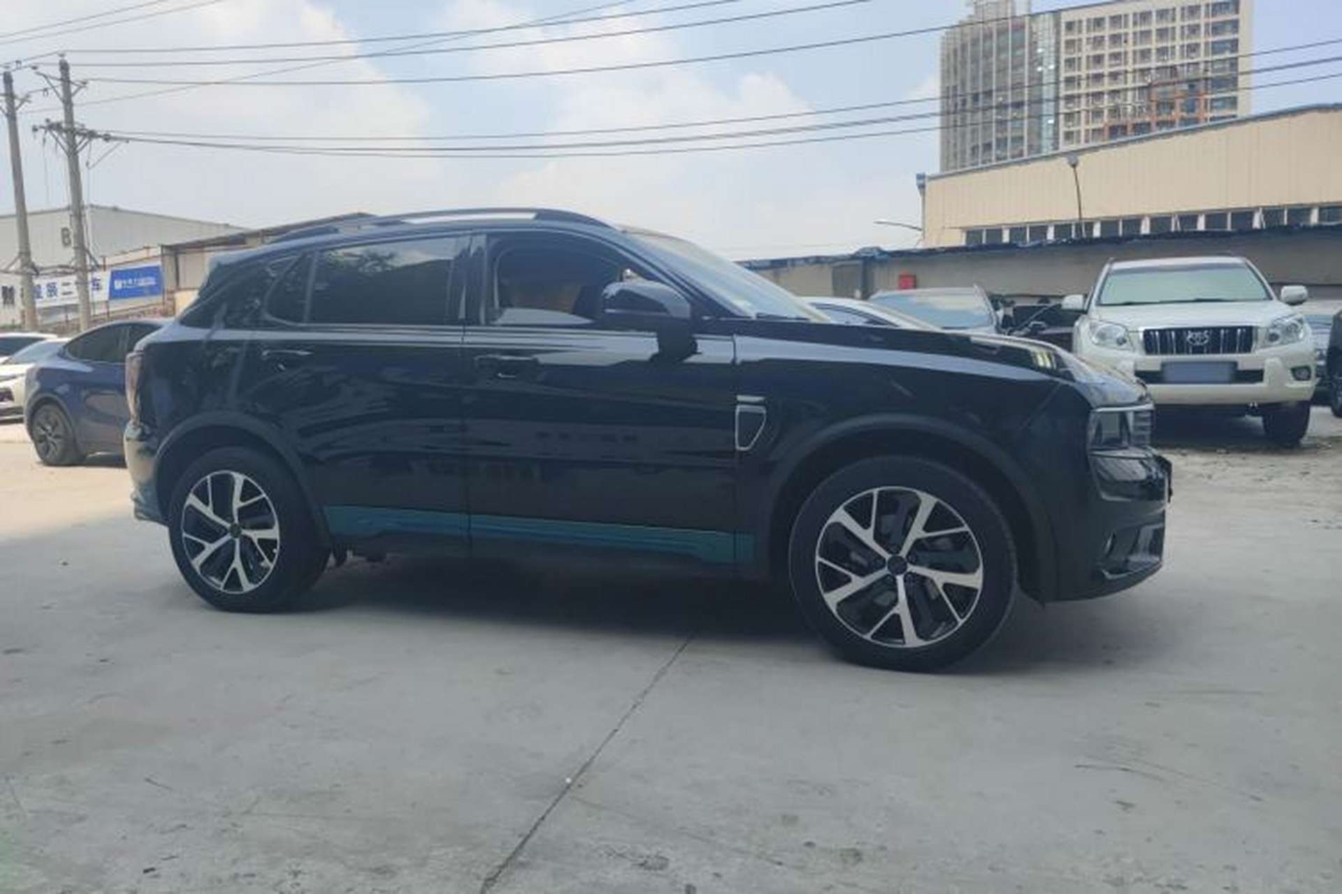 Used Lynk & Co 01 2017 2.0T Four-Wheel Drive Pro Edition Exterior 3