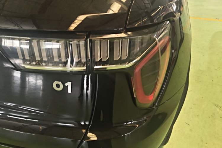 Used Lynk & Co 01 2017 2.0T Two-Wheel Drive Pro Edition Exterior 3