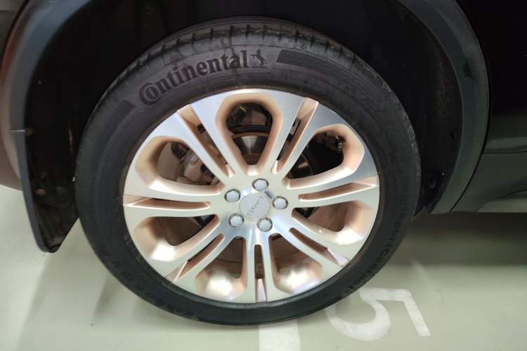 Used Lynk & Co 01 2017 2.0T Two-Wheel Drive Pro Edition Exterior 5