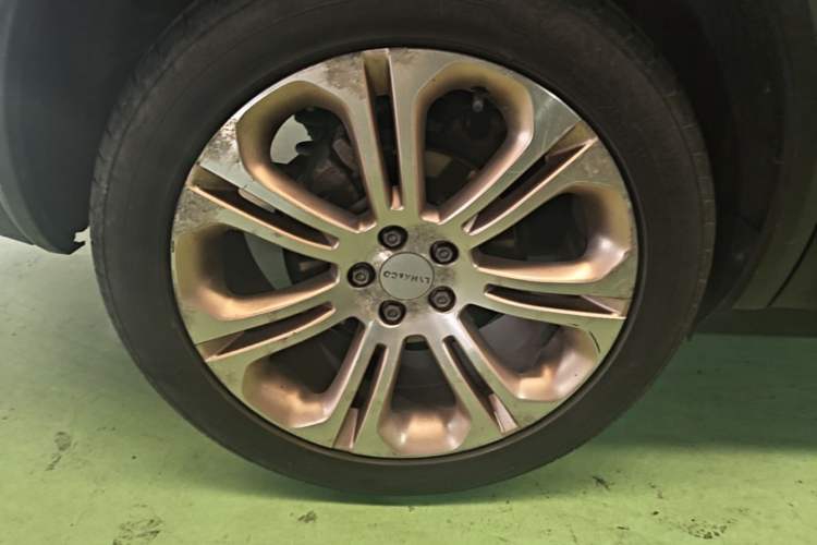 Used Lynk & Co 01 2017 2.0T Two-Wheel Drive Pro Edition Exterior 5