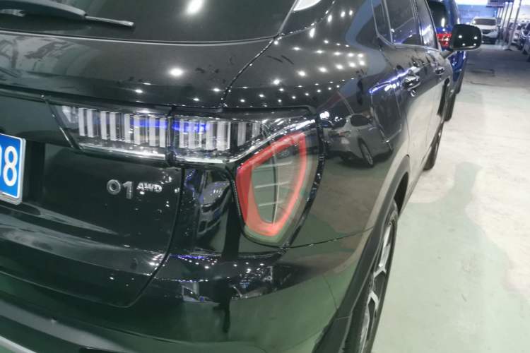 Used Lynk & Co 01 2017 2.0T Four-Wheel Drive Pro Edition Exterior 6