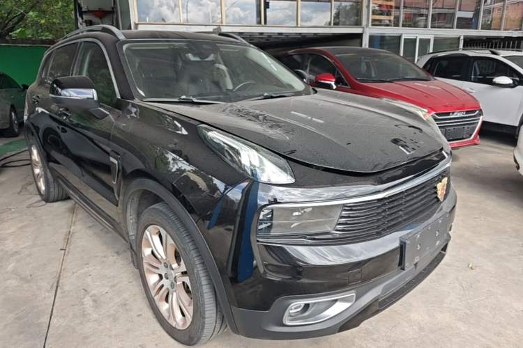 Used Lynk & Co 01 2017 2.0T Two-Wheel Drive Pro Edition Front Right 45 Deg