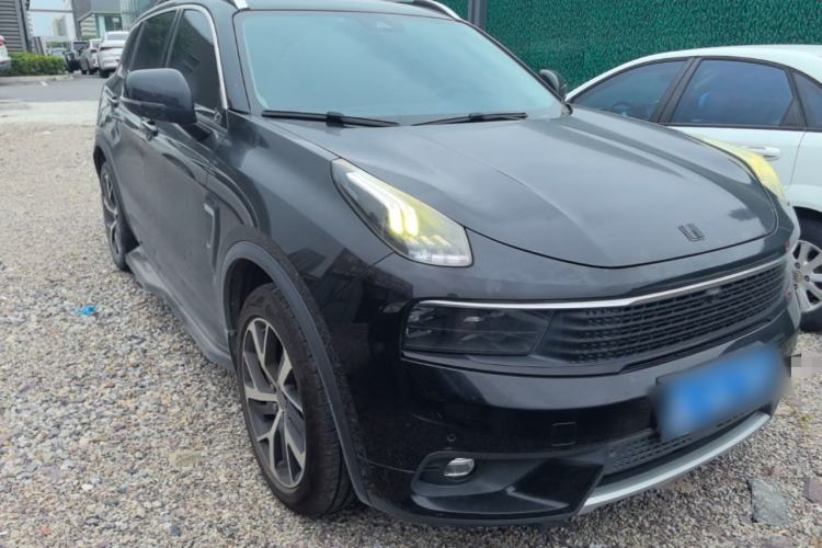 Used Lynk & Co 01 2017 2.0T Four-Wheel Drive Pro Edition Front Right 45 Deg