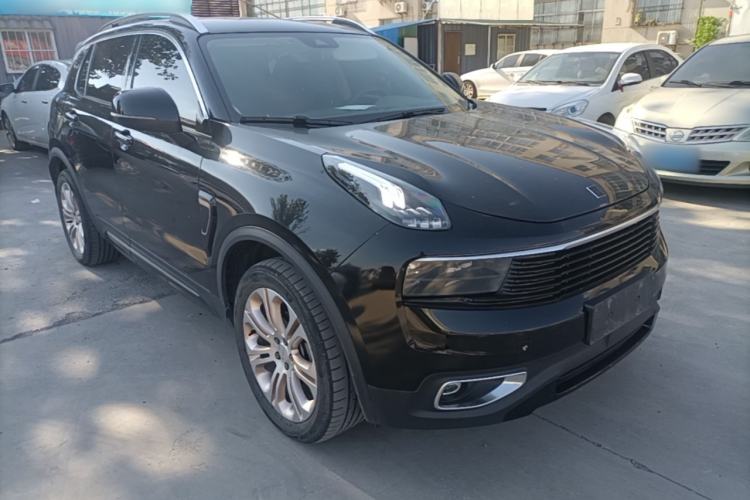 Used Lynk & Co 01 2017 2.0T Two-Wheel Drive Pro Edition Front Right 45 Deg