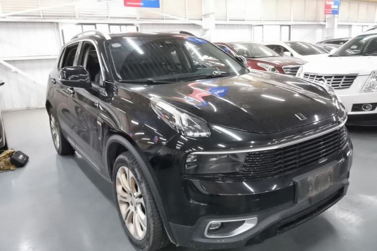 Used Lynk & Co 01 2017 2.0T Two-Wheel Drive Pro Edition Front Right 45 Deg