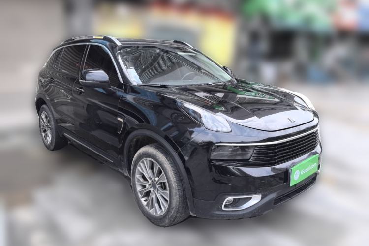 Used Lynk & Co 01 2017 2.0T Two-Wheel-Drive Version Front Right 45 Deg