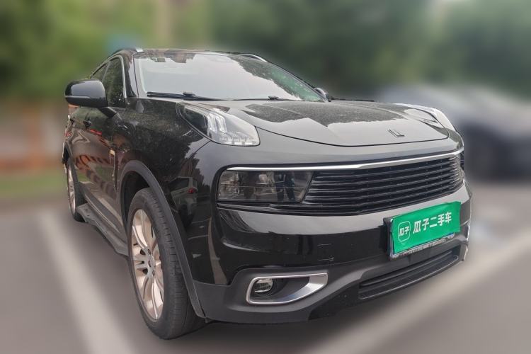 Used Lynk & Co 01 2017 2.0T Two-Wheel Drive Pro Edition Front Right 45 Deg