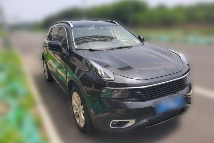 Used Lynk & Co 01 2017 2.0T Two-Wheel Drive Pro Edition Front Right 45 Deg